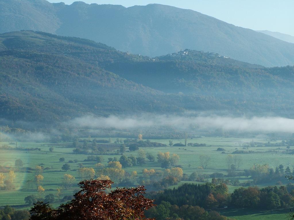 Orvinio Il Sorriso Dei Monti Bed & Breakfast エクステリア 写真
